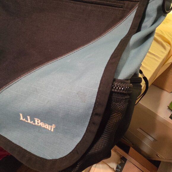 L.L Bean Large Teal Canvas Messenger / Laptop / Backpack Bag - Picture 8 of 8